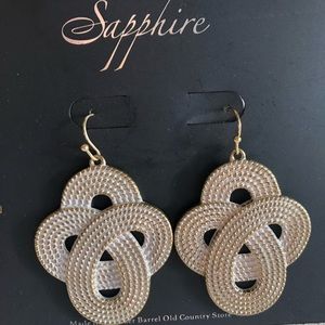 White knot earrings by Saphire
